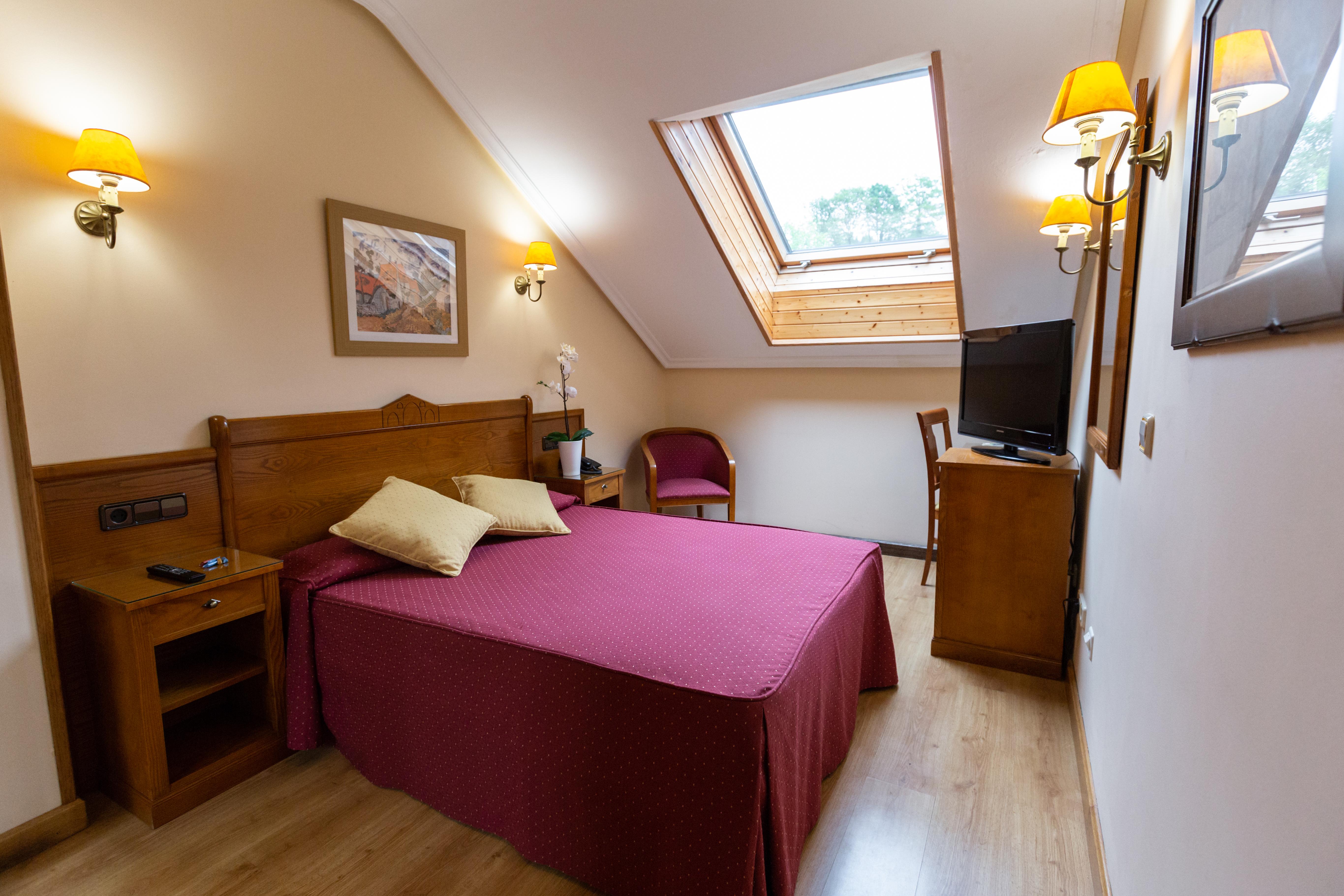 Hotel Ciudad Onís Dış mekan fotoğraf