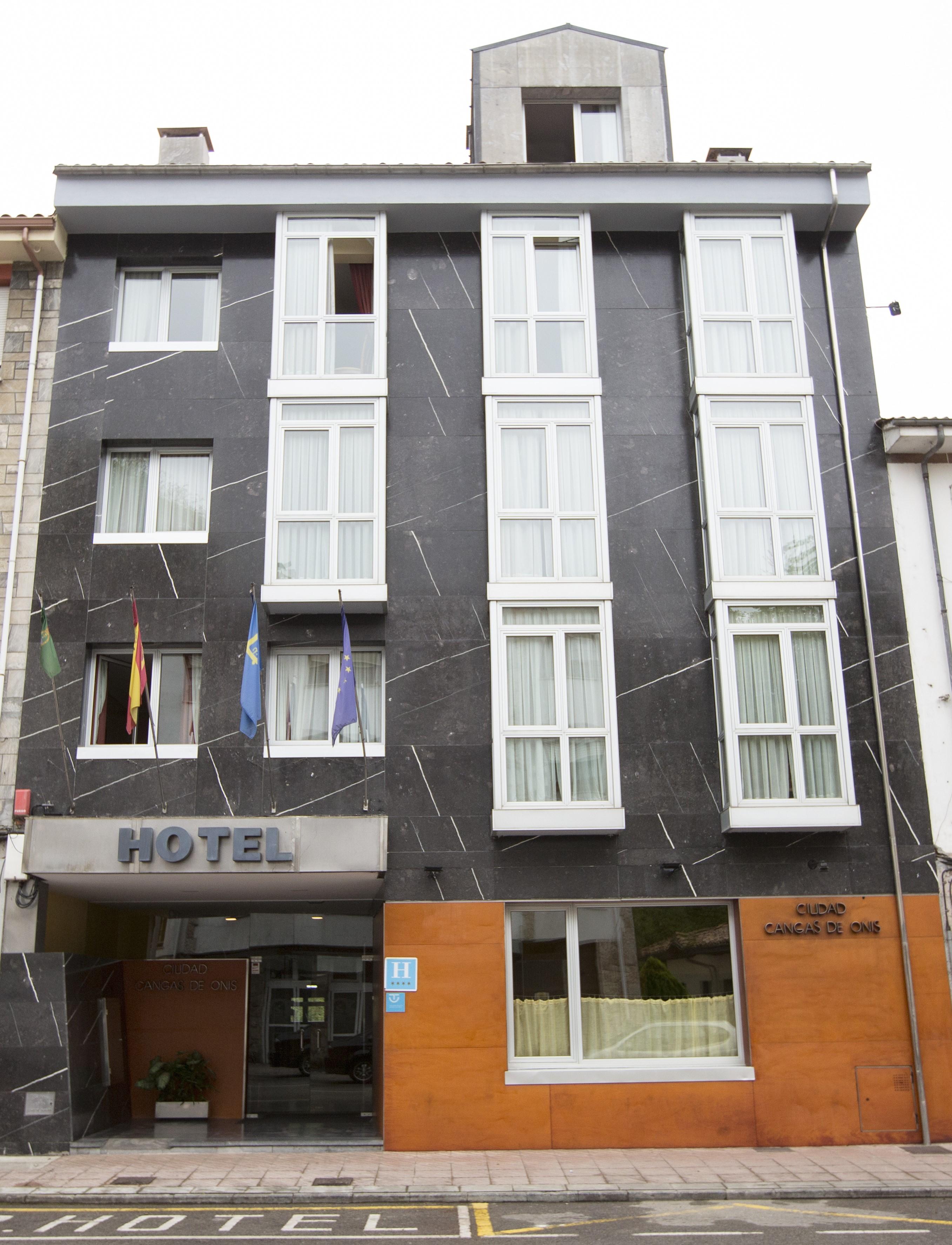 Hotel Ciudad Onís Dış mekan fotoğraf