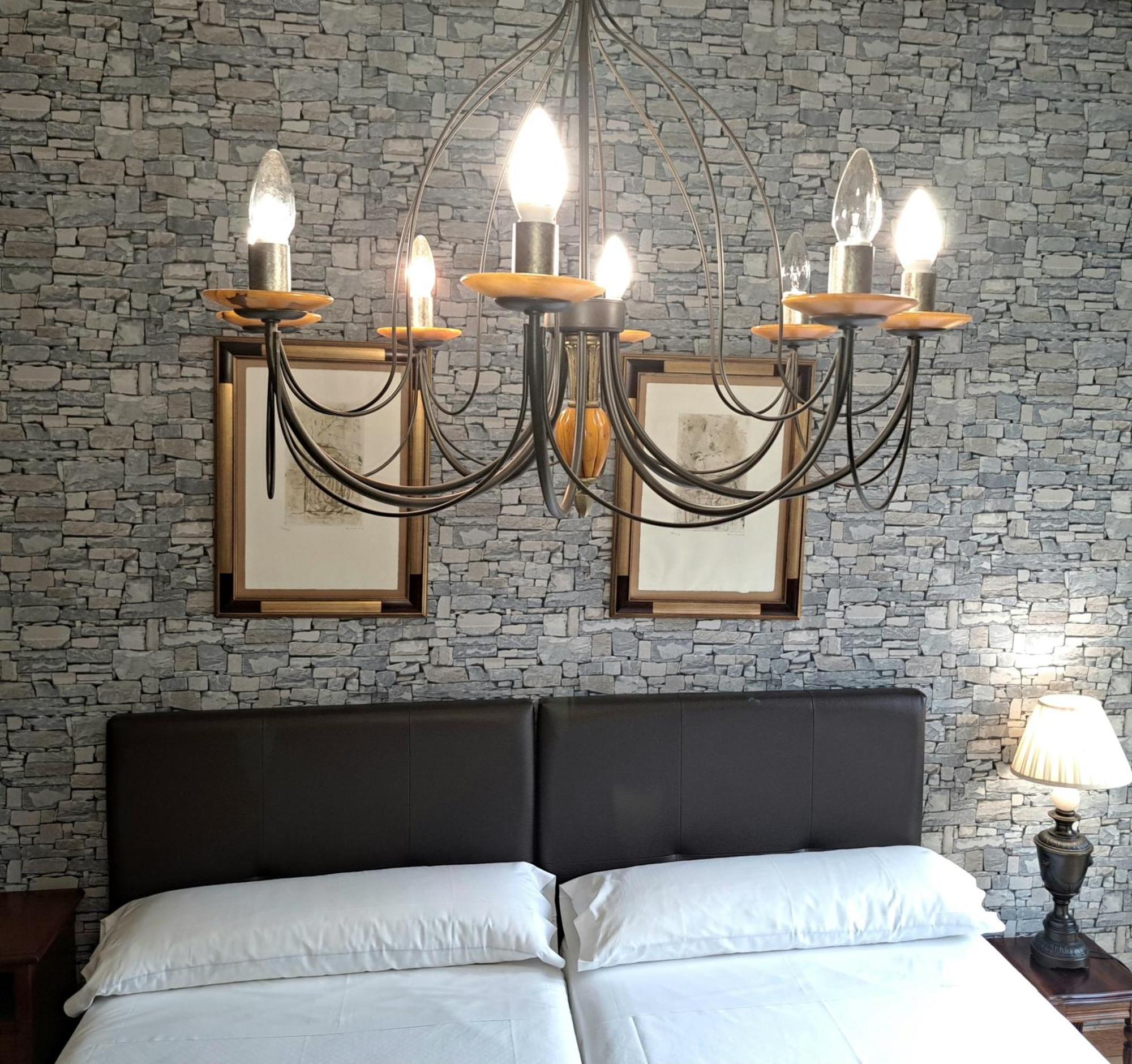 Hotel Ciudad Onís Dış mekan fotoğraf