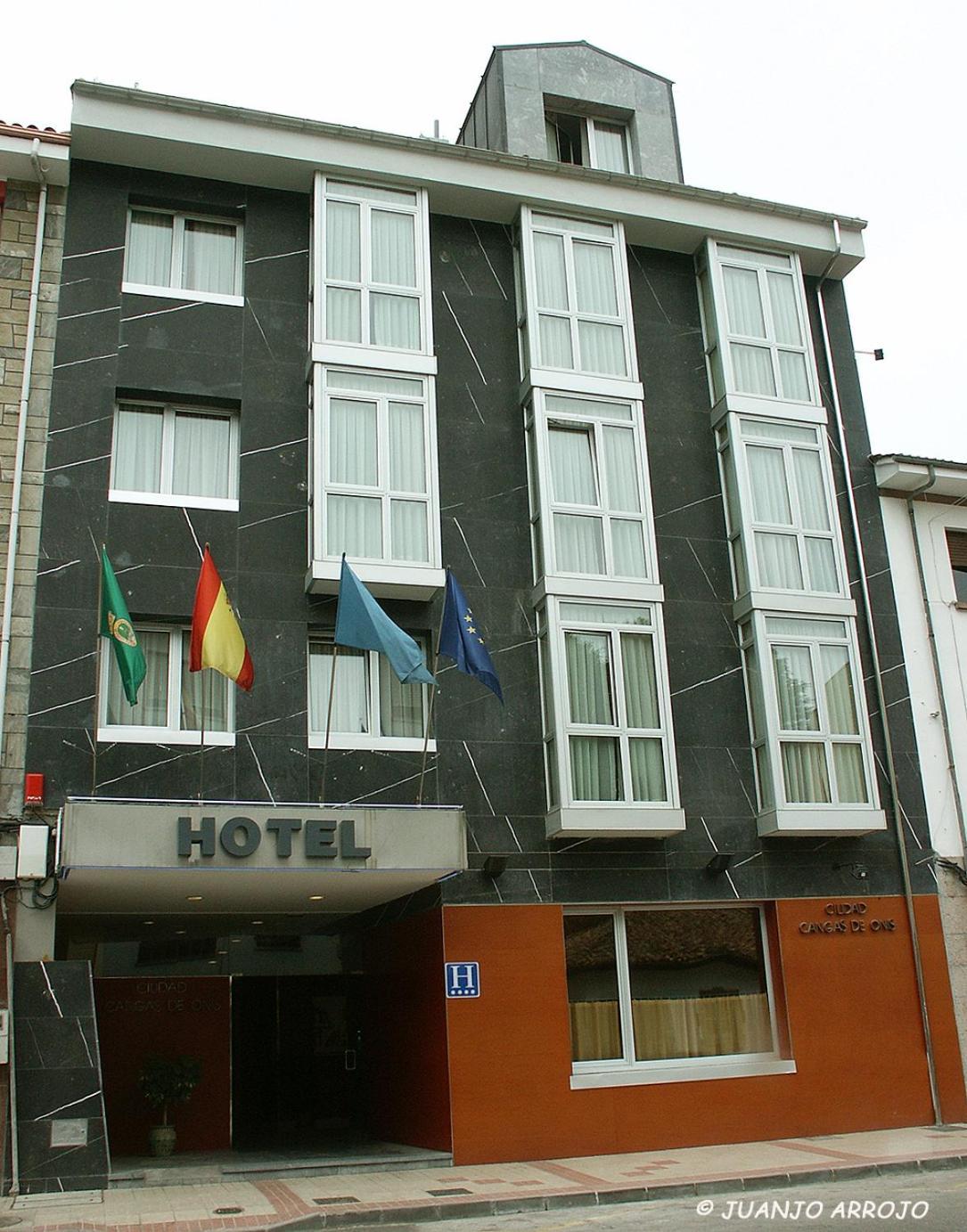 Hotel Ciudad Onís Dış mekan fotoğraf