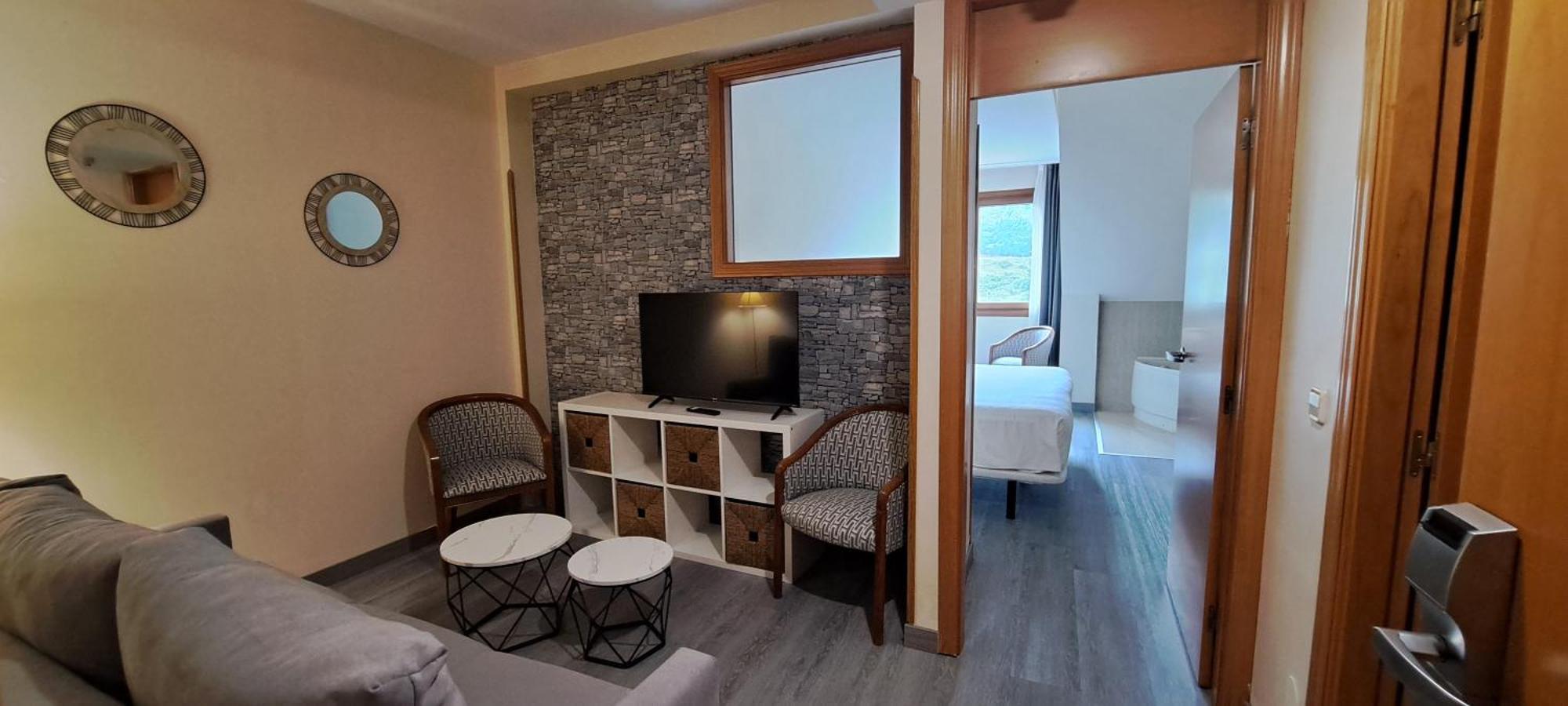 Hotel Ciudad Onís Dış mekan fotoğraf
