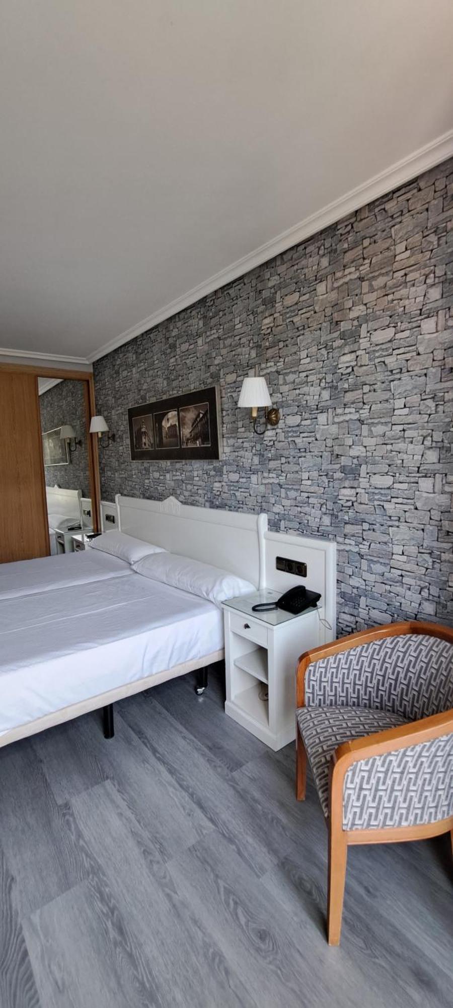 Hotel Ciudad Onís Dış mekan fotoğraf