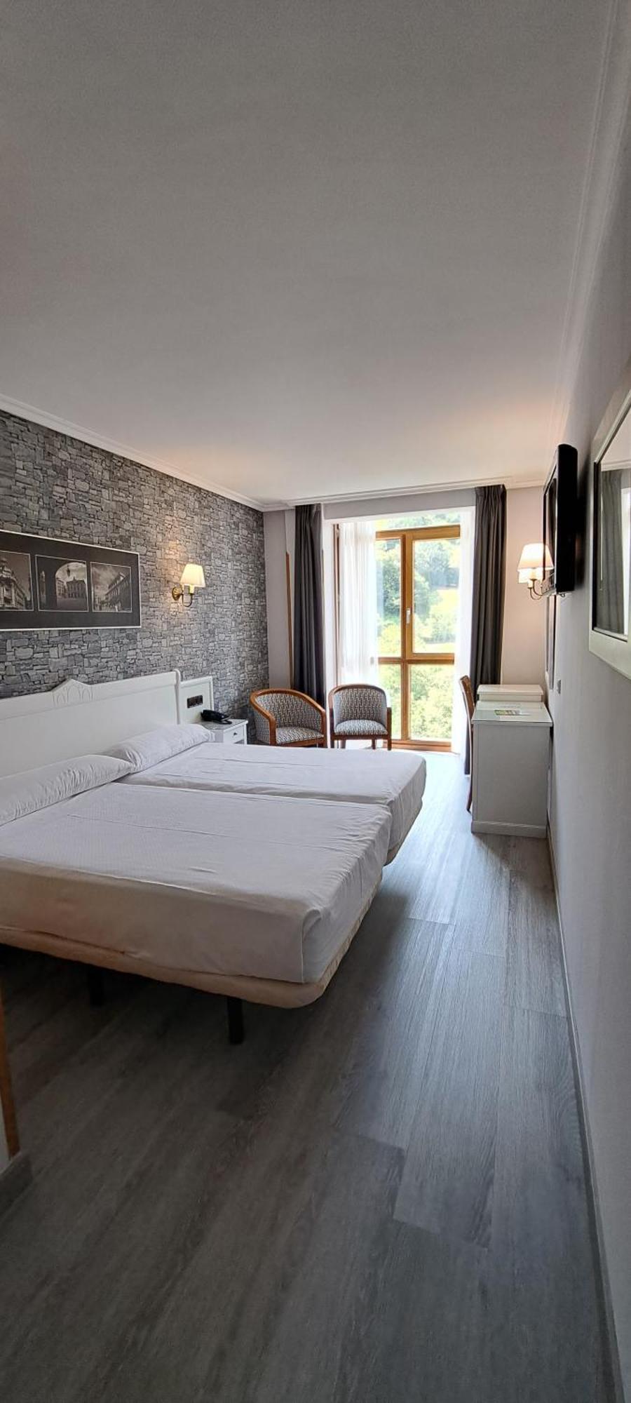 Hotel Ciudad Onís Dış mekan fotoğraf