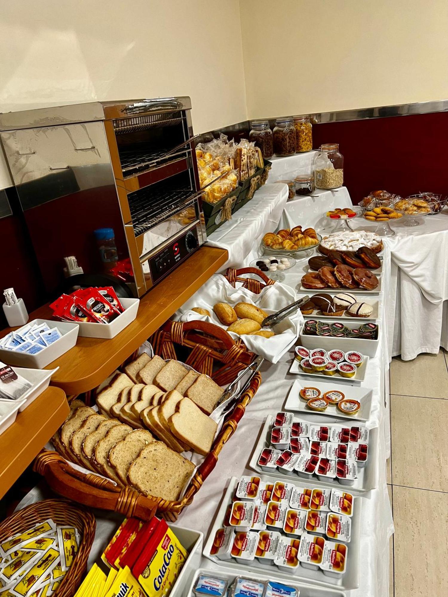 Hotel Ciudad Onís Dış mekan fotoğraf